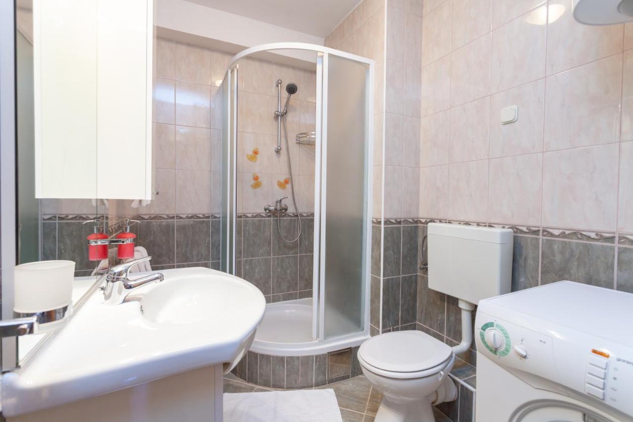 Apartman Vlahovic Makarska Exterior foto